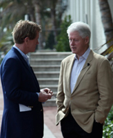 Dr. Bob Arnot talking with President Bill Clinton