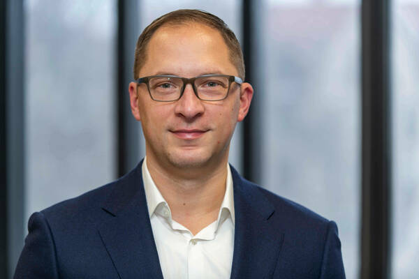 Jon Rogowski
